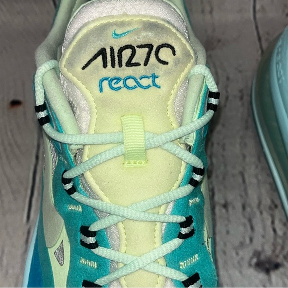 Nike Air Max 270 Reacts “Psychedelic Art” Sneakers Size 9.5 - Picture 10 of 14